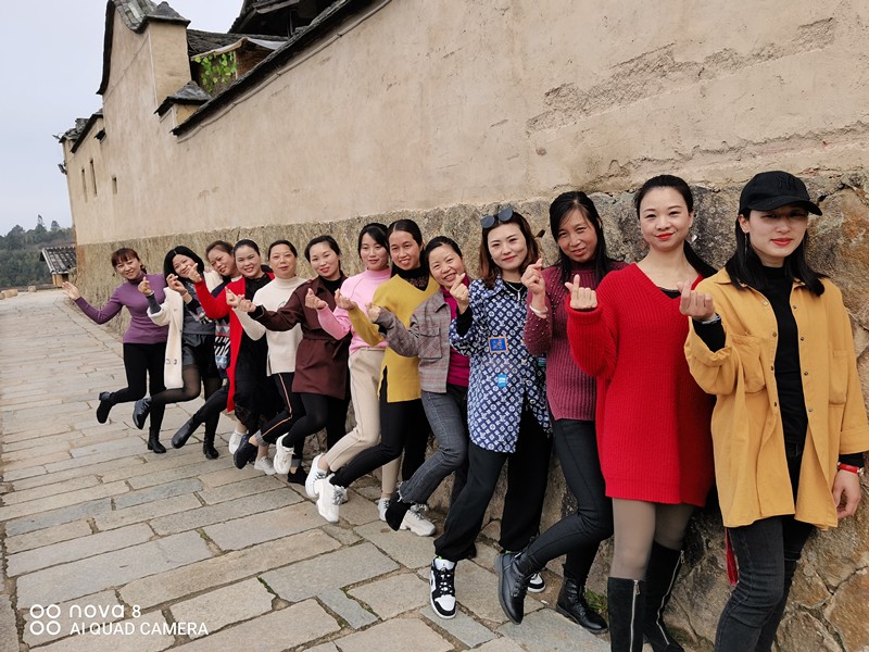 12、乐动平台（中国）官方网站乐动平台（中国）官方网站组织女职工春游活动_副本.jpg